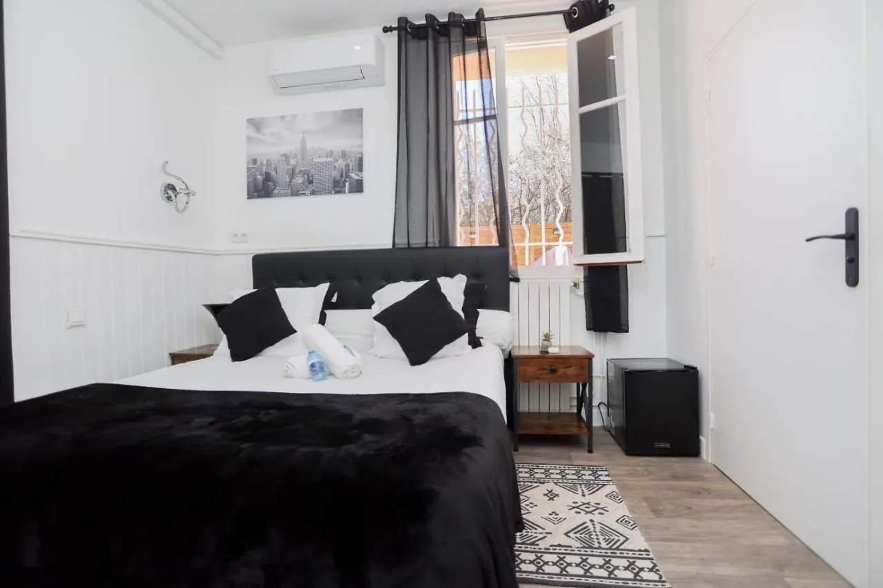 Hostellerie LE PANEL Mandelieu Hotel